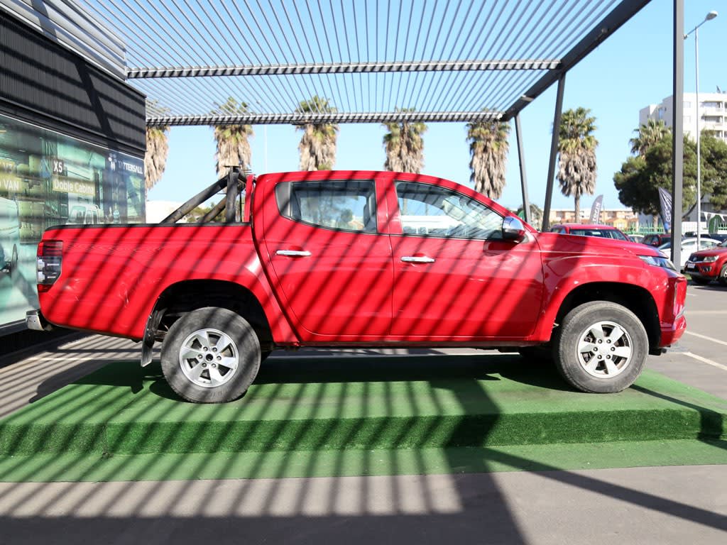 Mitsubishi L200 Dob. Cab. 4x2 Mt 4p año 2022