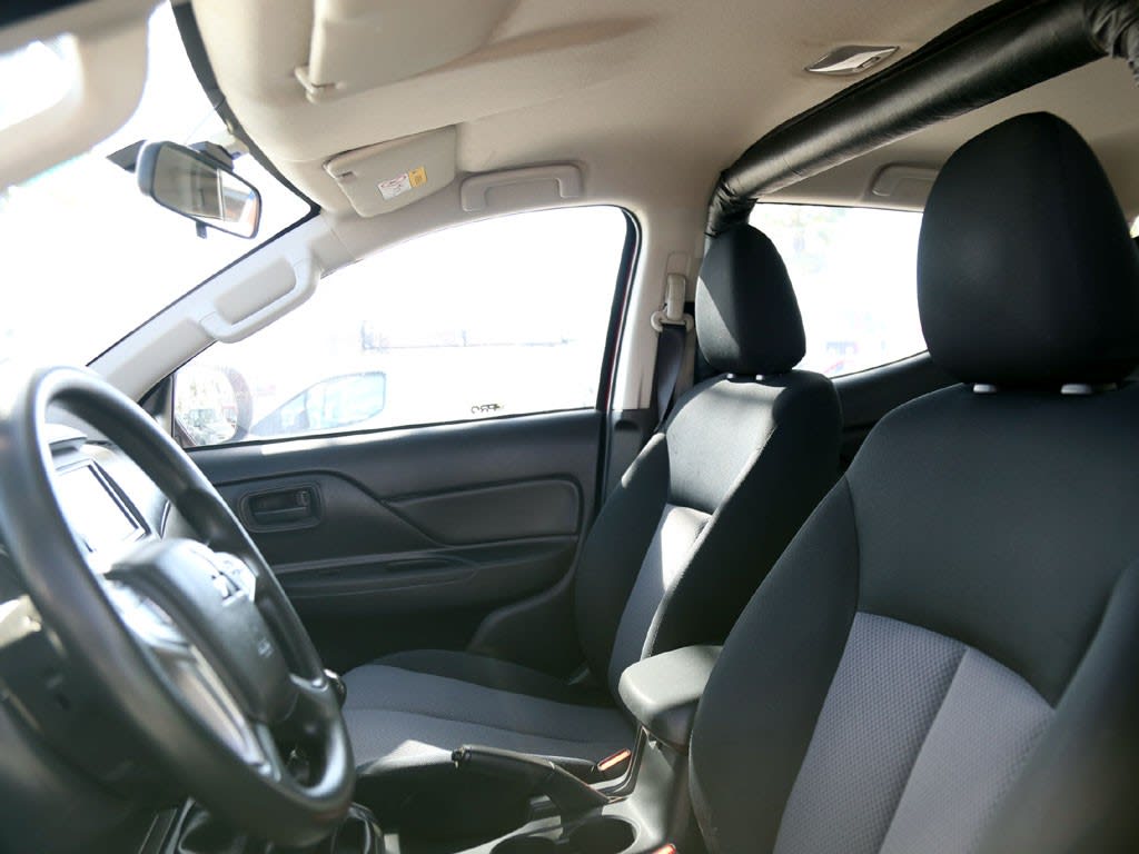 Mitsubishi L200 Dob. Cab. 4x2 Mt 4p año 2022