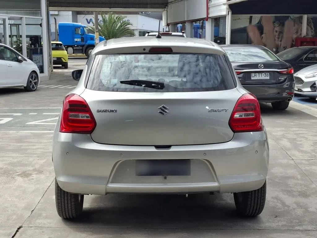 Suzuki Swift Gl 1.2 año 2025