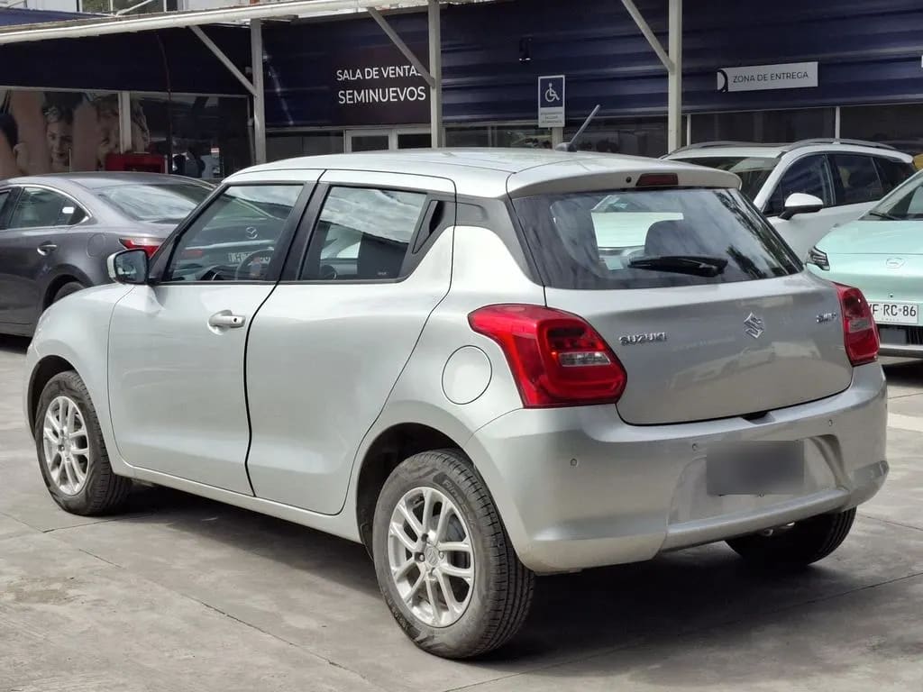 Suzuki Swift Gl 1.2 año 2025