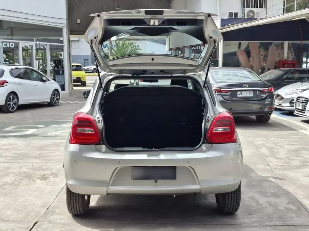 Suzuki Swift Gl 1.2 año 2025