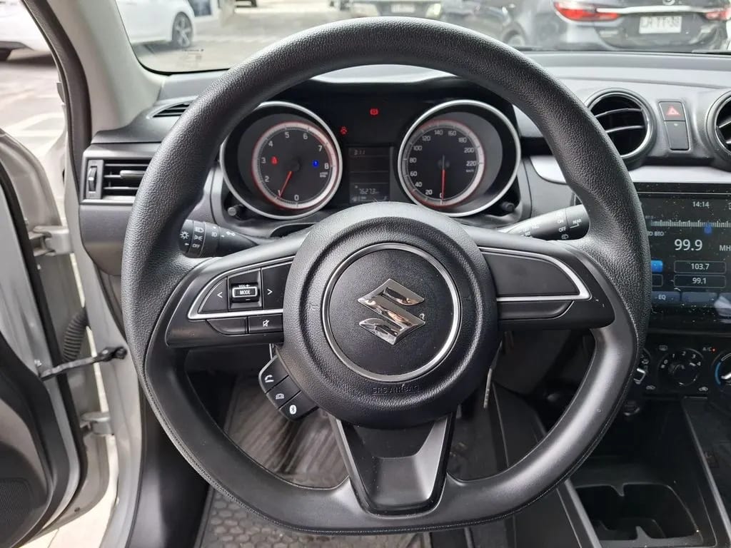 Suzuki Swift Gl 1.2 año 2025