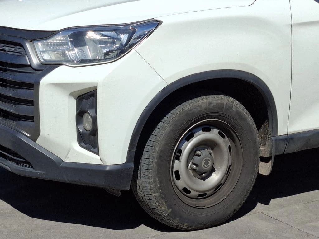 Ssangyong Grand Musso 2.2 Grand Lx Td Diesel 2wd Mt6 4p año 2023