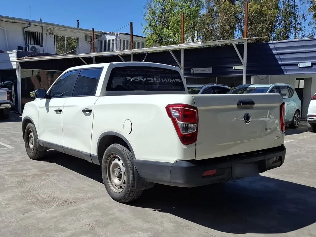 Ssangyong Grand Musso 2.2 Grand Lx Td Diesel 2wd Mt6 4p año 2023