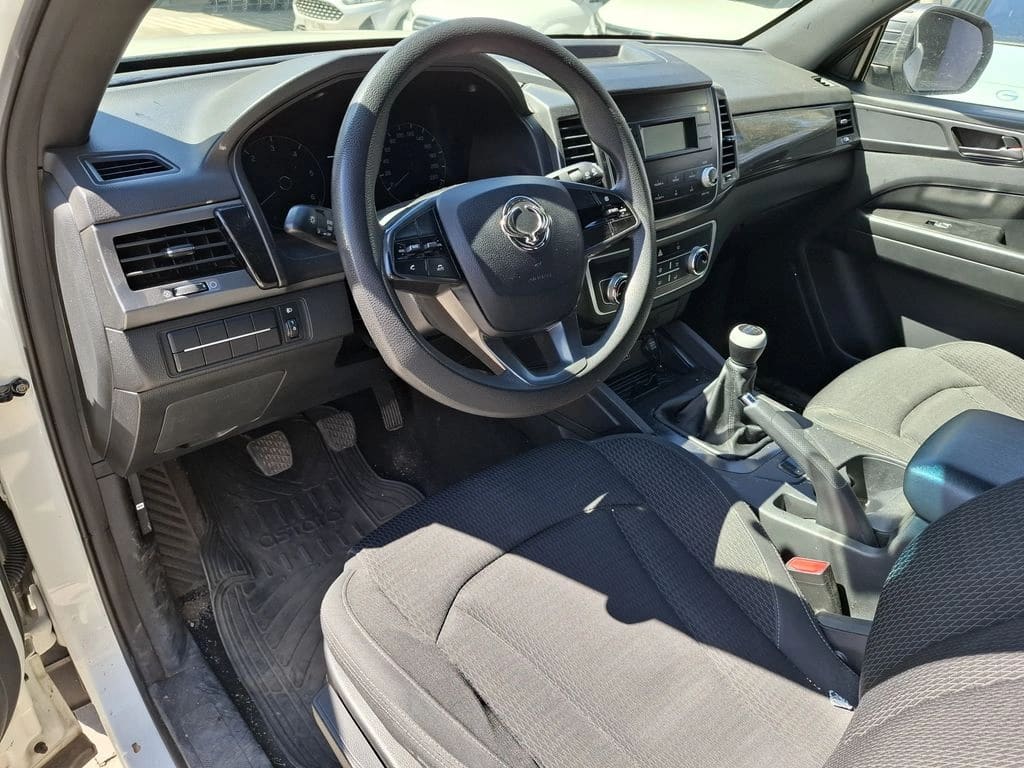 Ssangyong Grand Musso 2.2 Grand Lx Td Diesel 2wd Mt6 4p año 2023