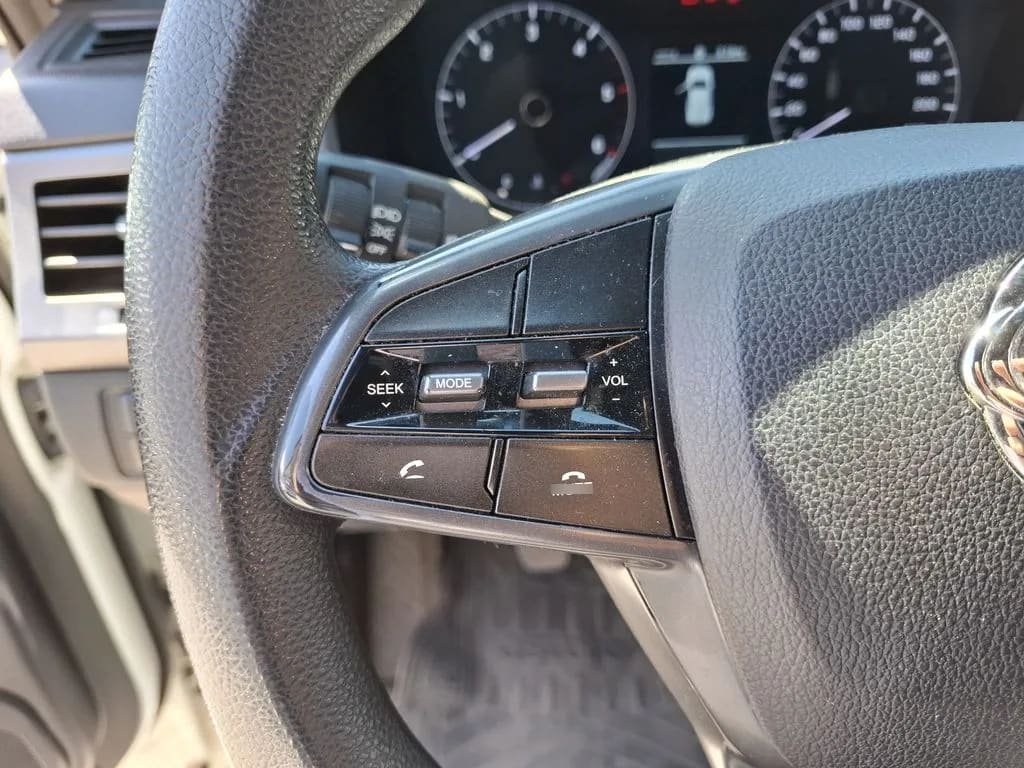 Ssangyong Grand Musso 2.2 Grand Lx Td Diesel 2wd Mt6 4p año 2023