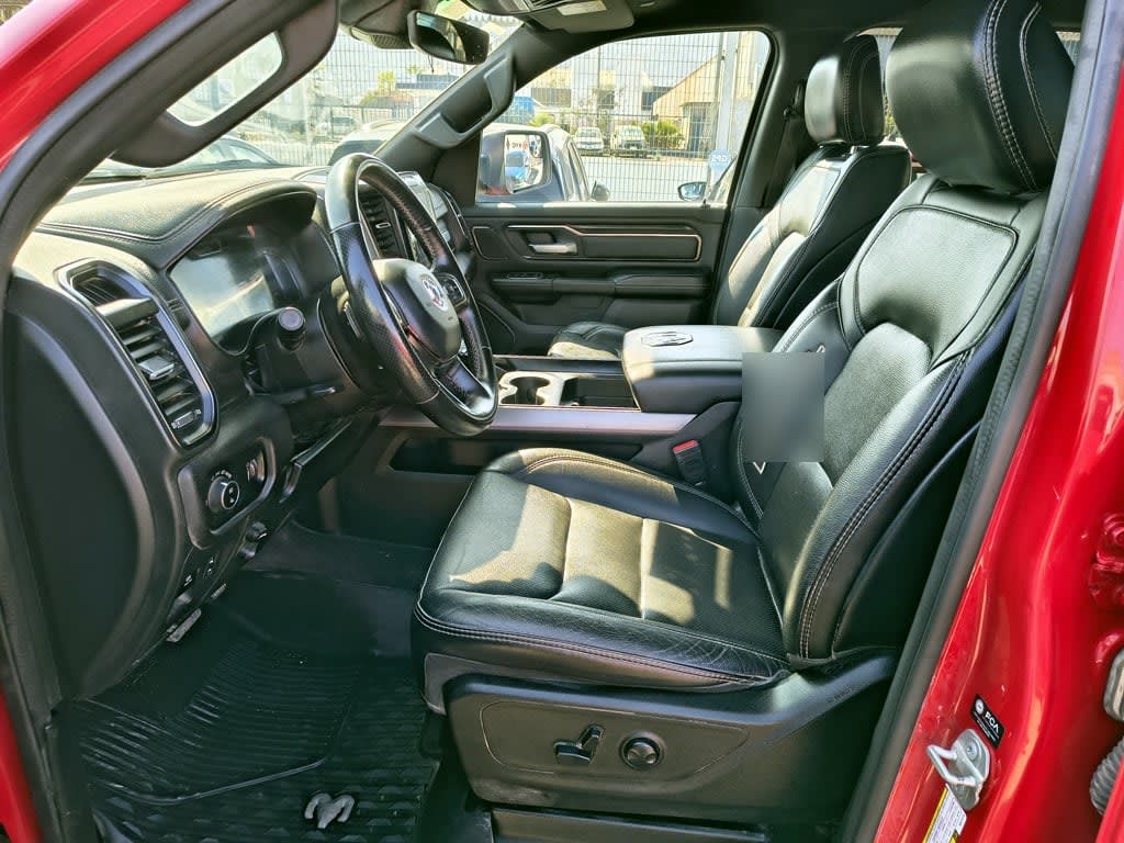 Ram 1500 5.7 Gasolina 4x4 T/a año 2024