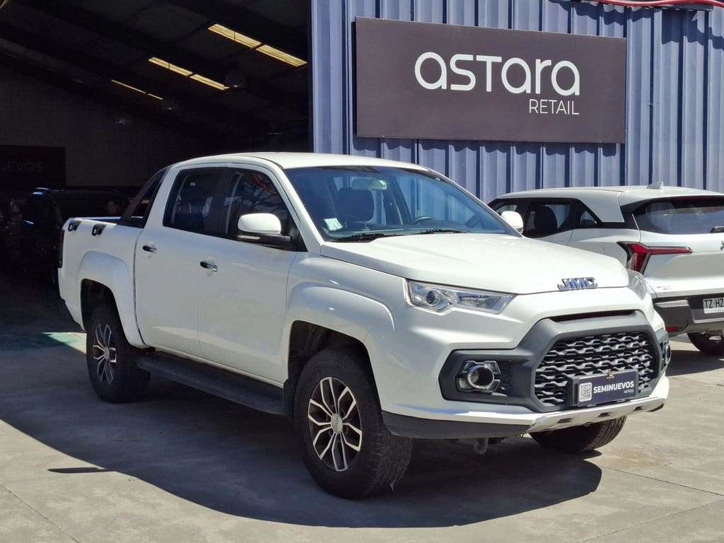 JMC Vigus 2.4 Plus Diesel 4x2 Mt 4p año 2022