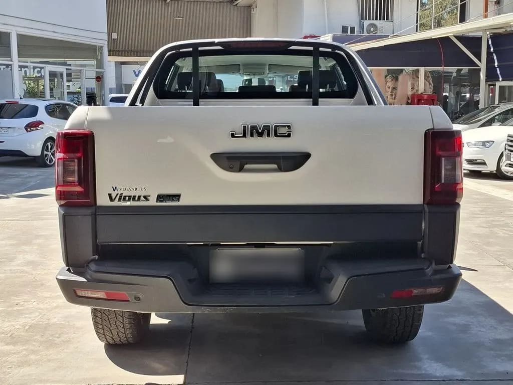 JMC Vigus 2.4 Plus Diesel 4x2 Mt 4p año 2022