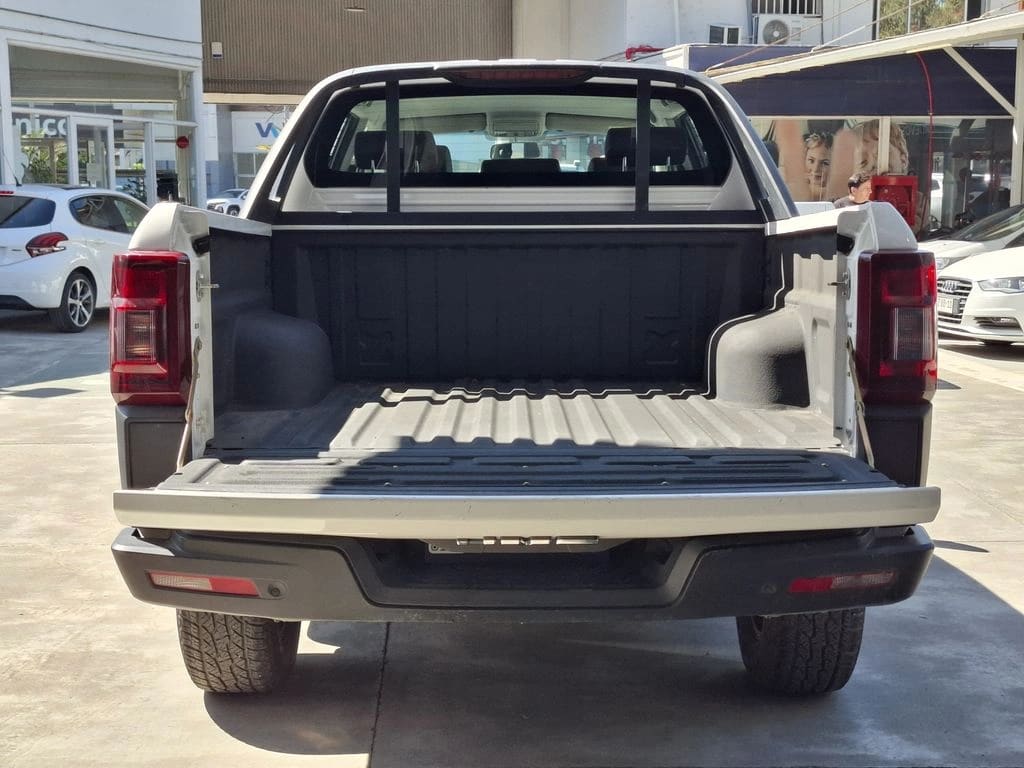 JMC Vigus 2.4 Plus Diesel 4x2 Mt 4p año 2022