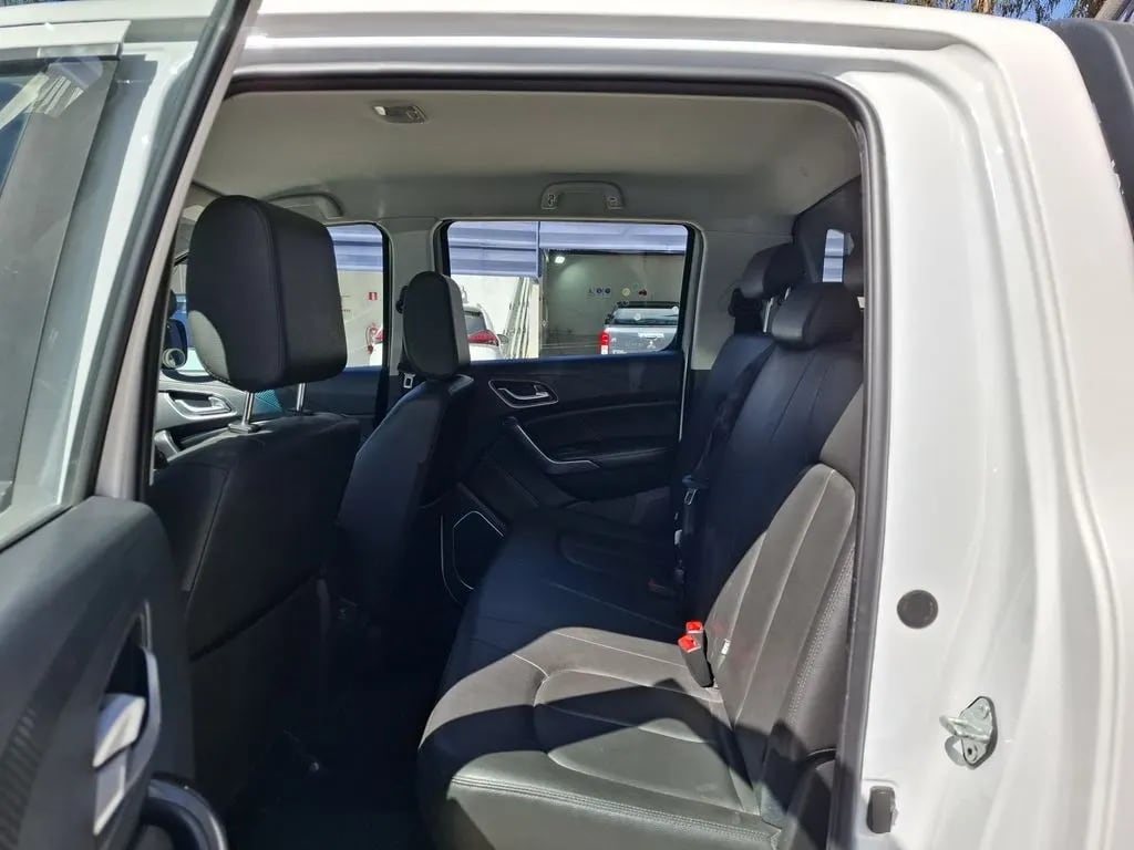 JMC Vigus 2.4 Plus Diesel 4x2 Mt 4p año 2022