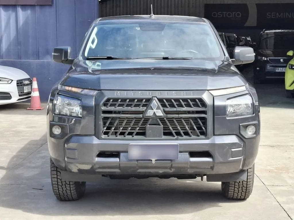 Mitsubishi L200 Katana Xrt 4x4 2.4 año 2024