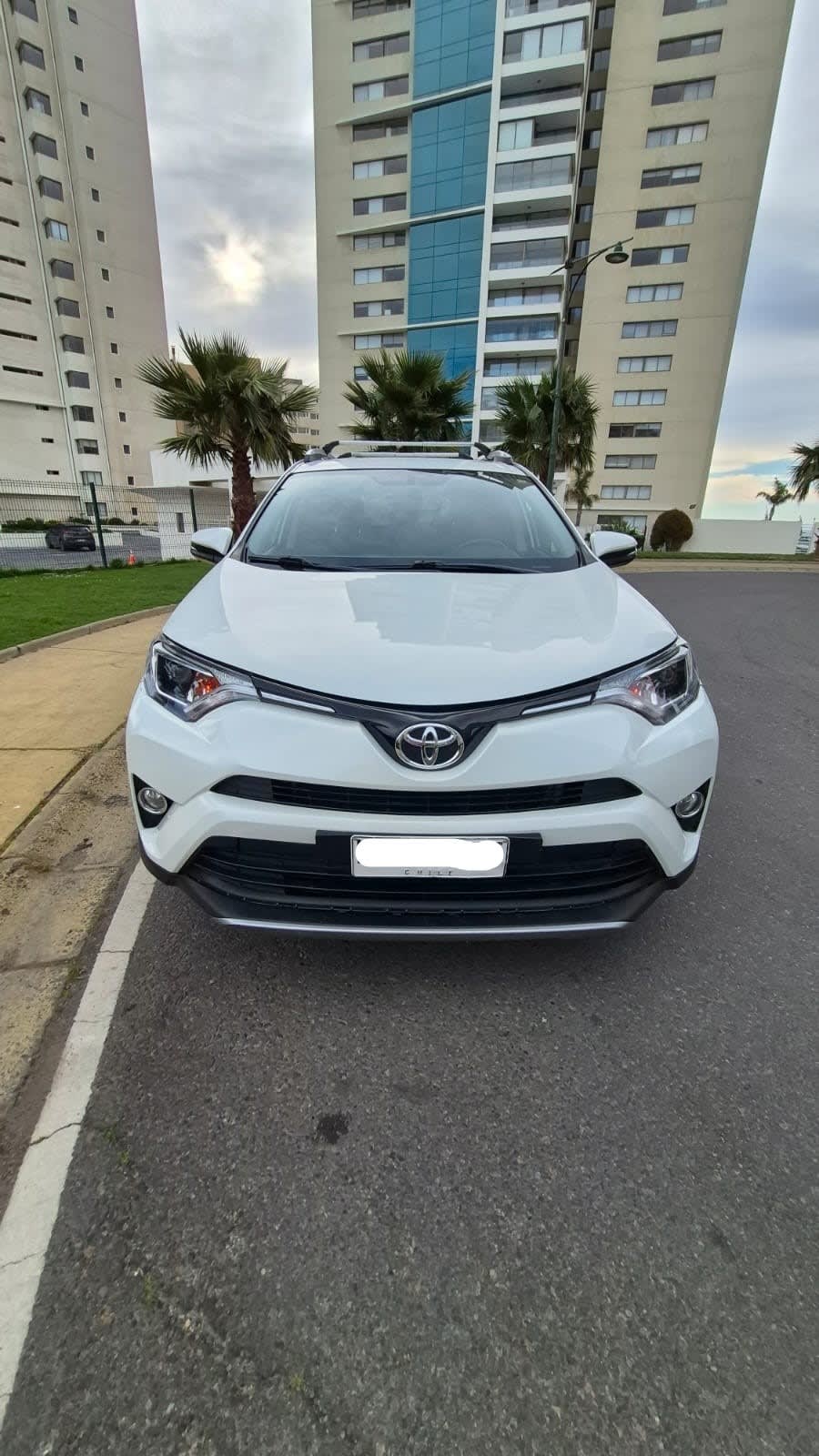 TOYOTA RAV4 2.0 Std 4x4 Mt 724ml3 año 2018
