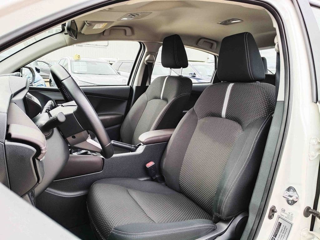 Toyota Yaris 1.5 E 4x2 Sdn Mt 4p año 2026