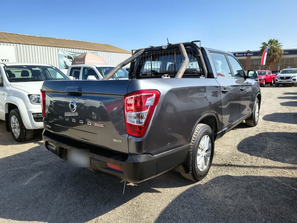 Ssangyong Musso Grand Musso 2.2 Diesel 4x2 T/m año 2022