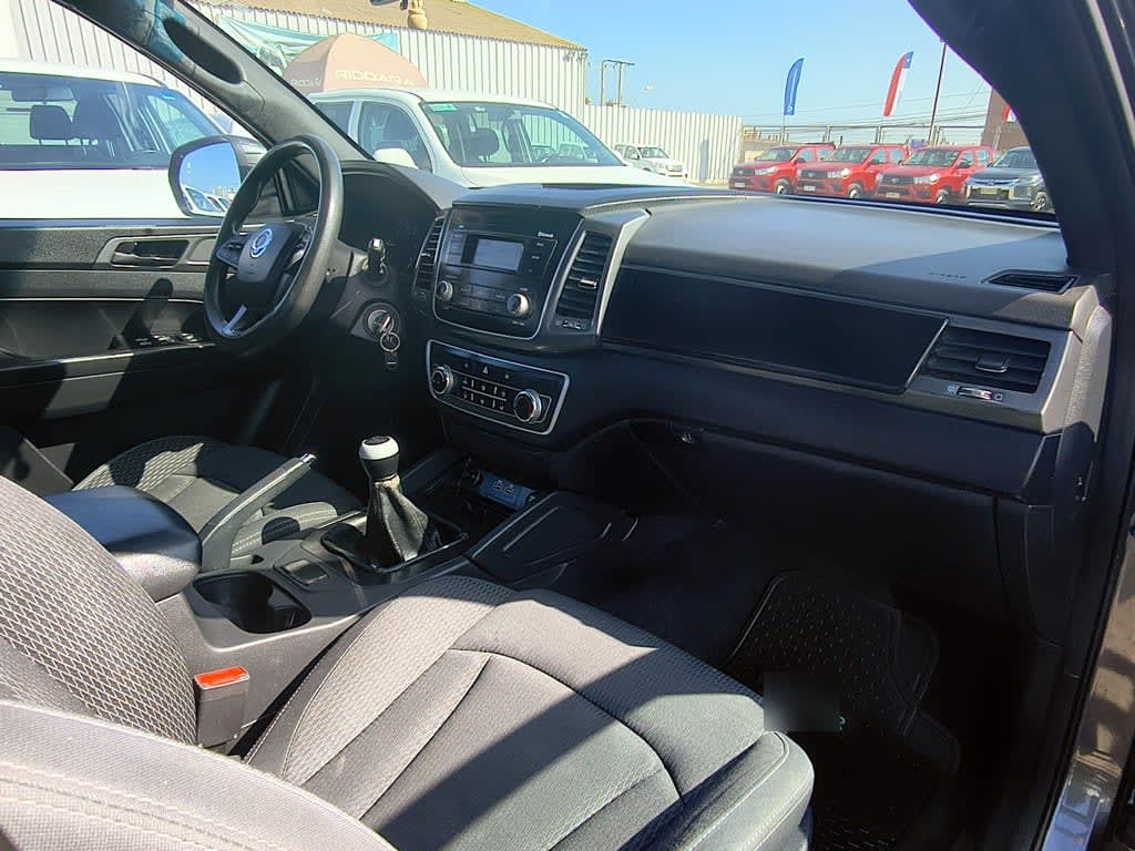Ssangyong Musso Grand Musso 2.2 Diesel 4x2 T/m año 2022