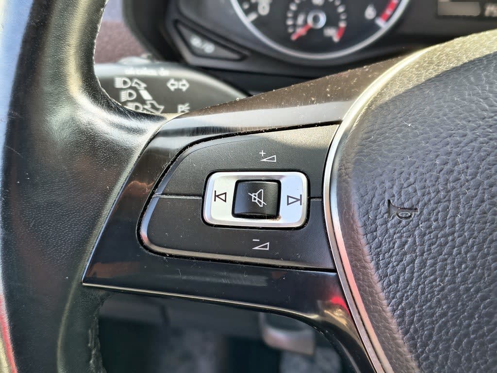 Volkswagen Amarok 2.0 Diesel 4x2 T/m año 2023