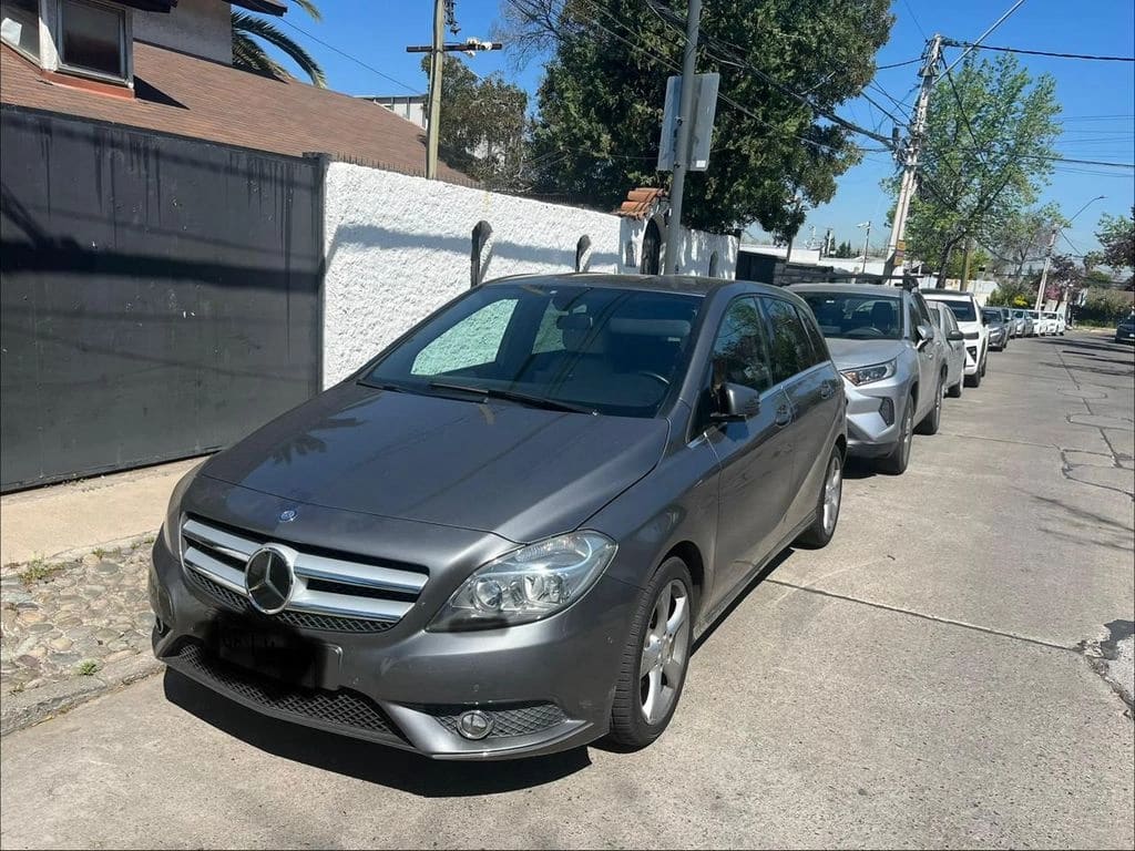 Mercedes-Benz 180 1.6 Blue Efficiency 4x2 At 5p año 2014