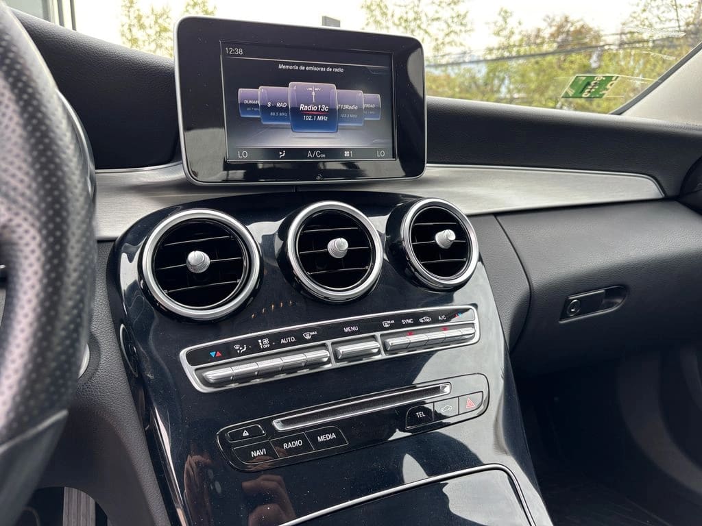 Mercedes-Benz C 180 1.6 T año 2017
