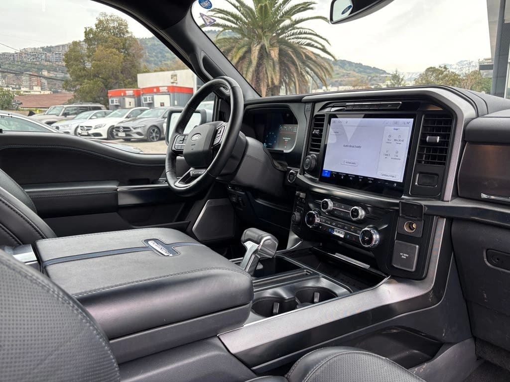 Ford F-150 Platinum 4x4 3.5 Aut año 2025