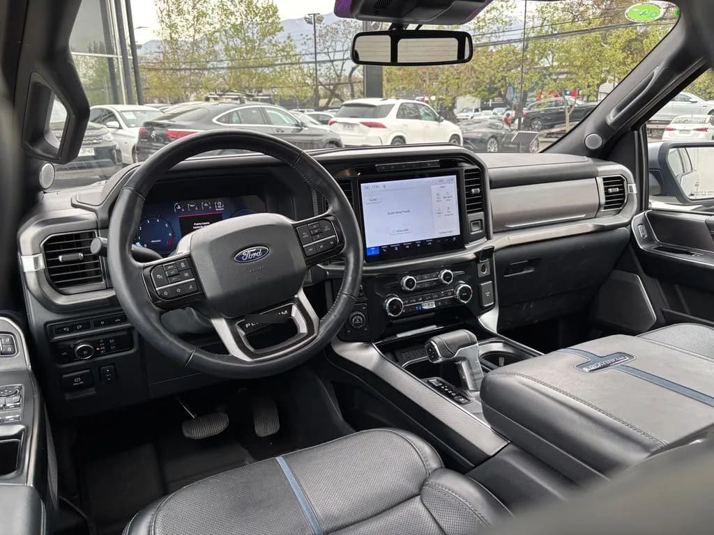 Ford F-150 Platinum 4x4 3.5 Aut año 2025