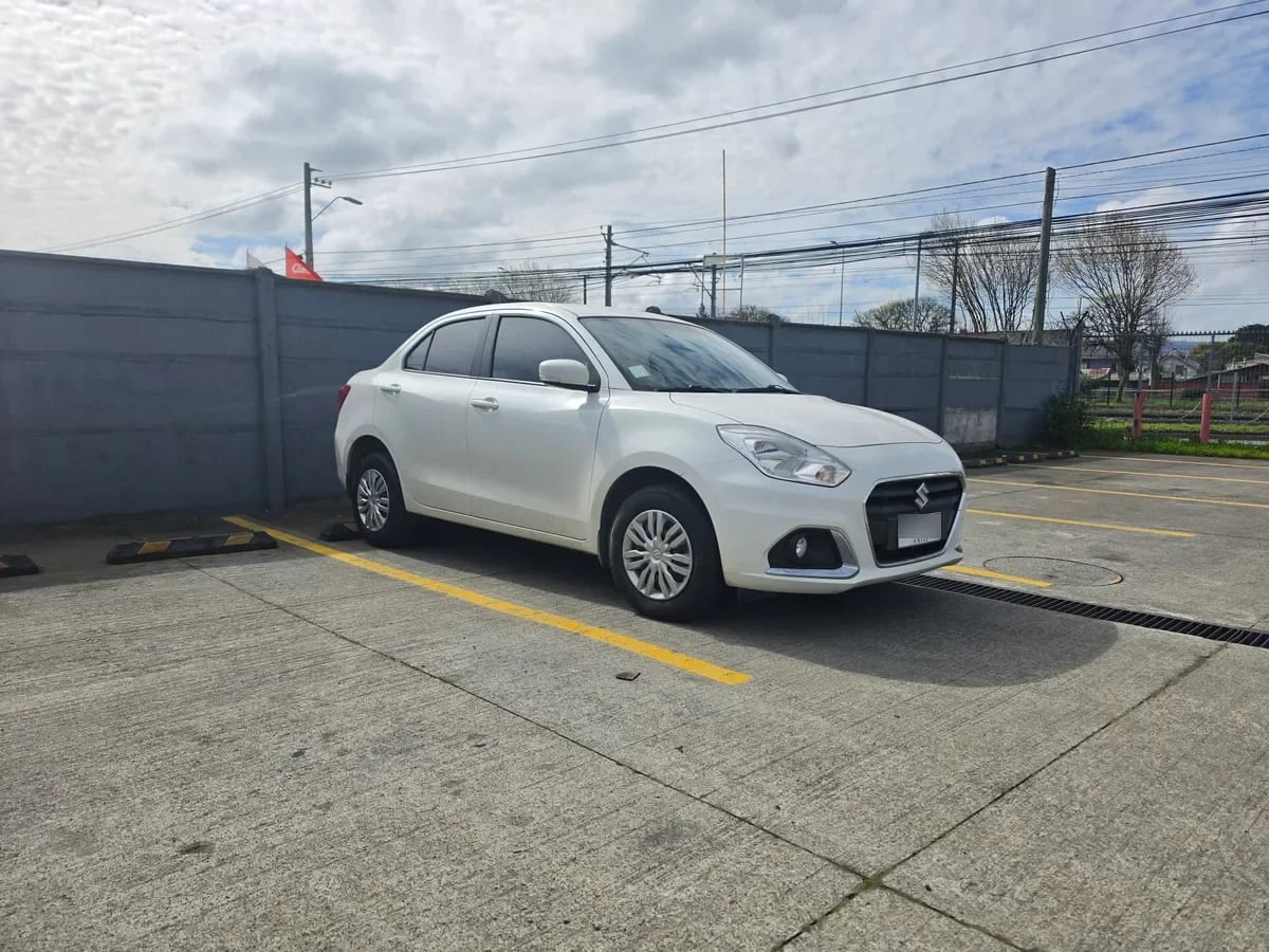 SUZUKI DZIRE 1.2 Gl Sport Mt año 2023
