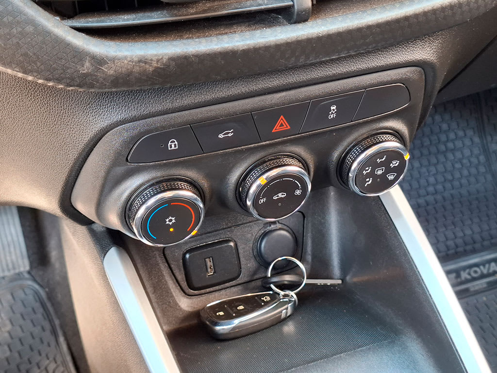 Chevrolet Onix 1.0t Lt año 2022