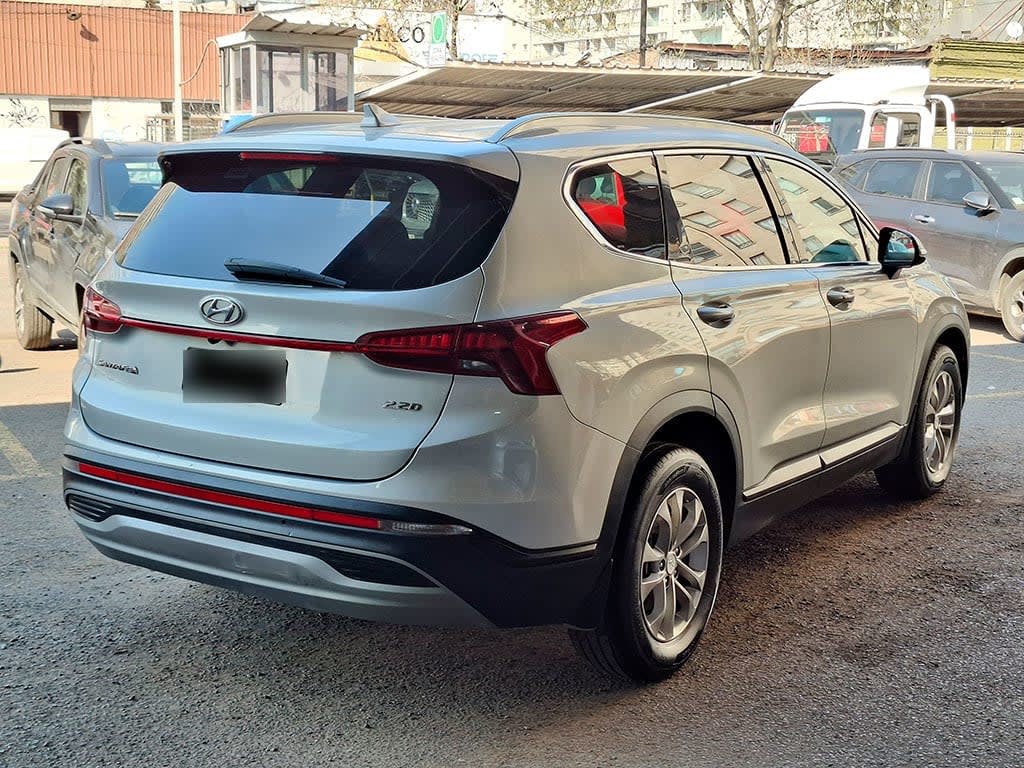 Hyundai Santa Fe 2.2 Plus Fl At Crdi año 2024