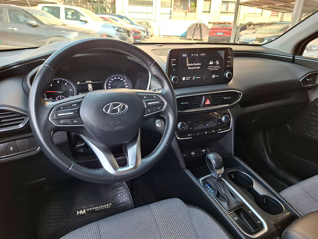 Hyundai Santa Fe 2.2 Plus Fl At Crdi año 2024