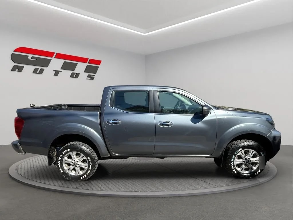 Nissan Navara Xe 4x4 2.3 Diesel Aut año 2023