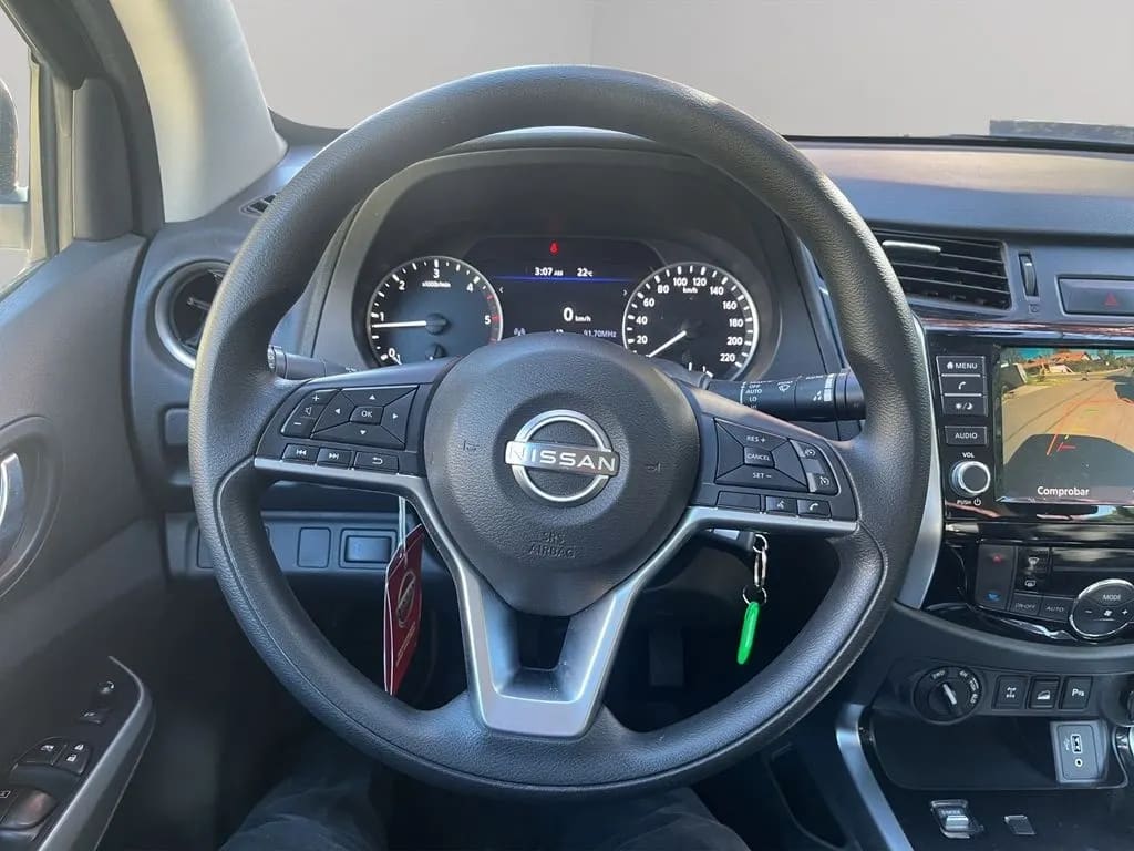Nissan Navara Xe 4x4 2.3 Diesel Aut año 2023