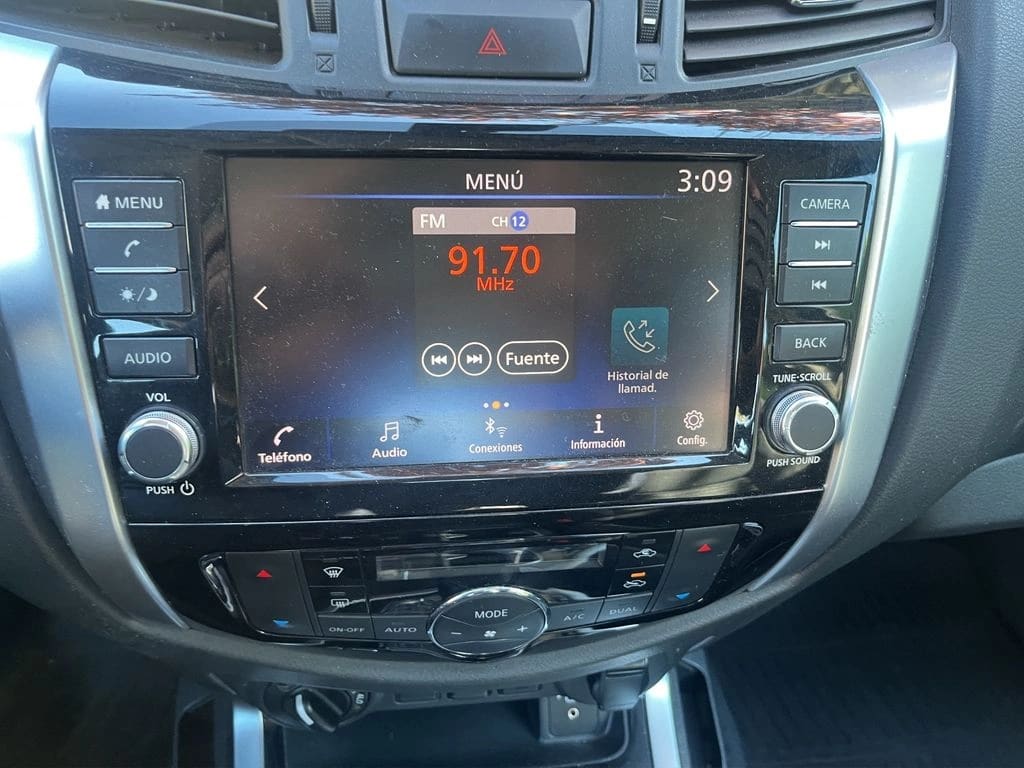 Nissan Navara Xe 4x4 2.3 Diesel Aut año 2023