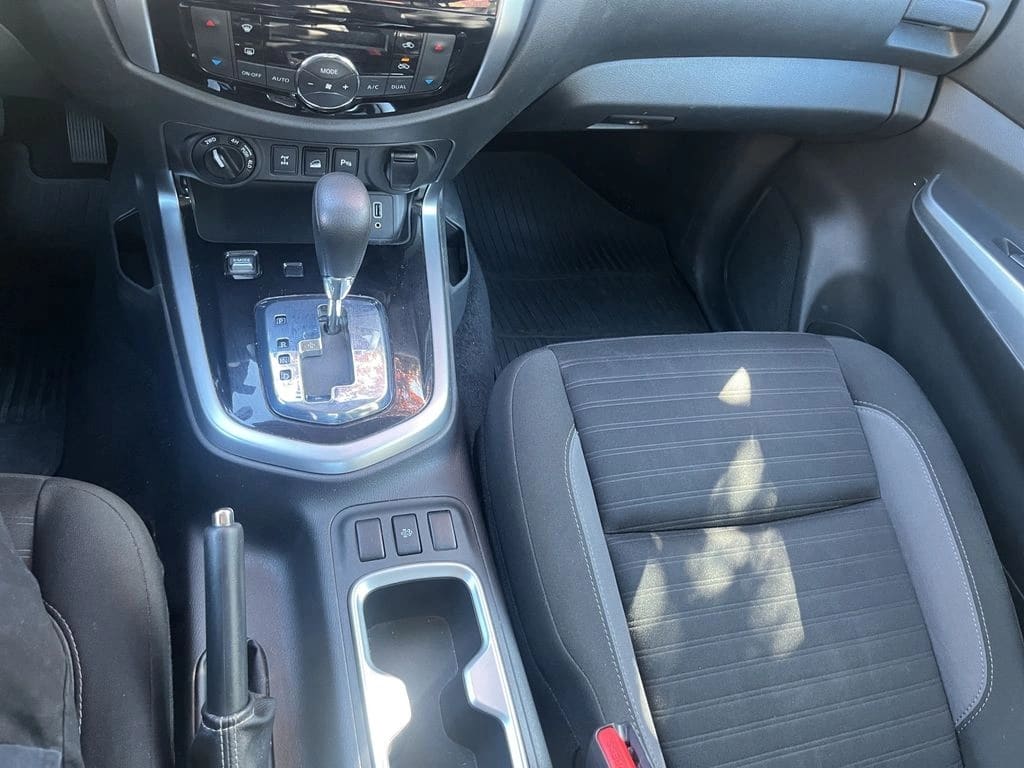 Nissan Navara Xe 4x4 2.3 Diesel Aut año 2023