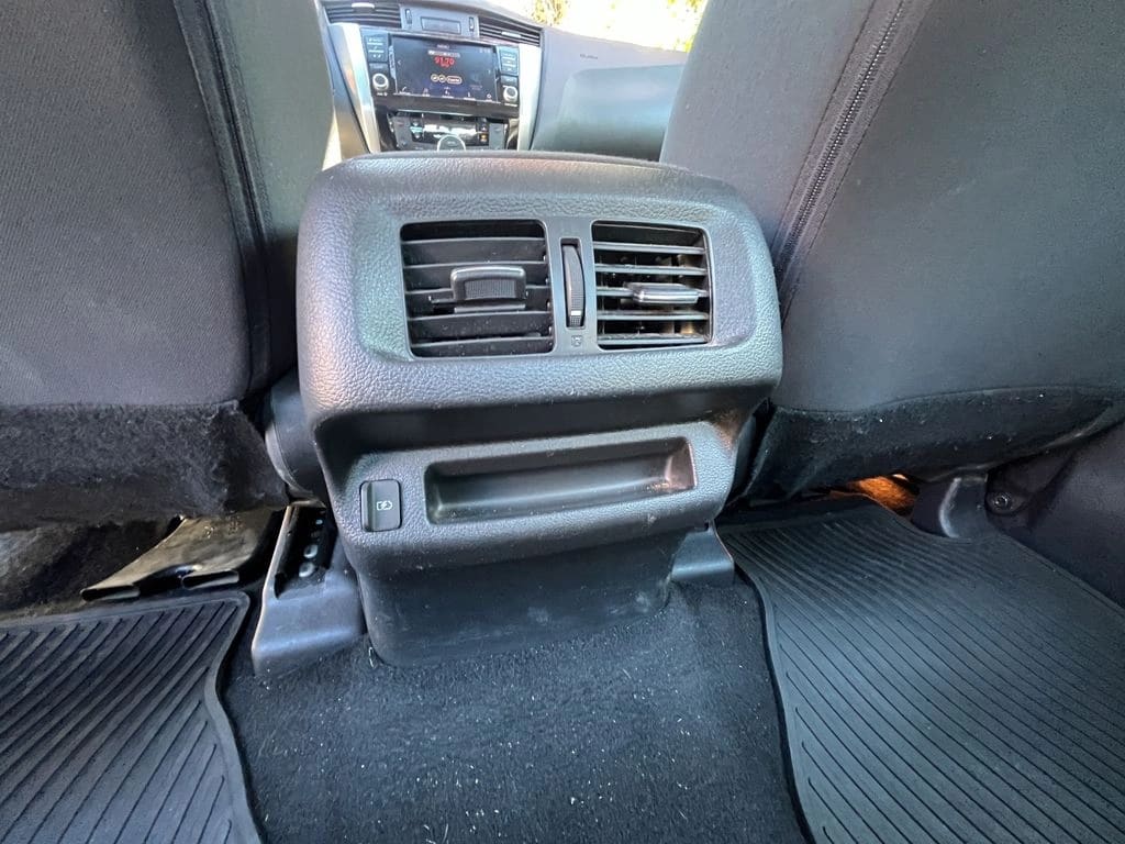 Nissan Navara Xe 4x4 2.3 Diesel Aut año 2023