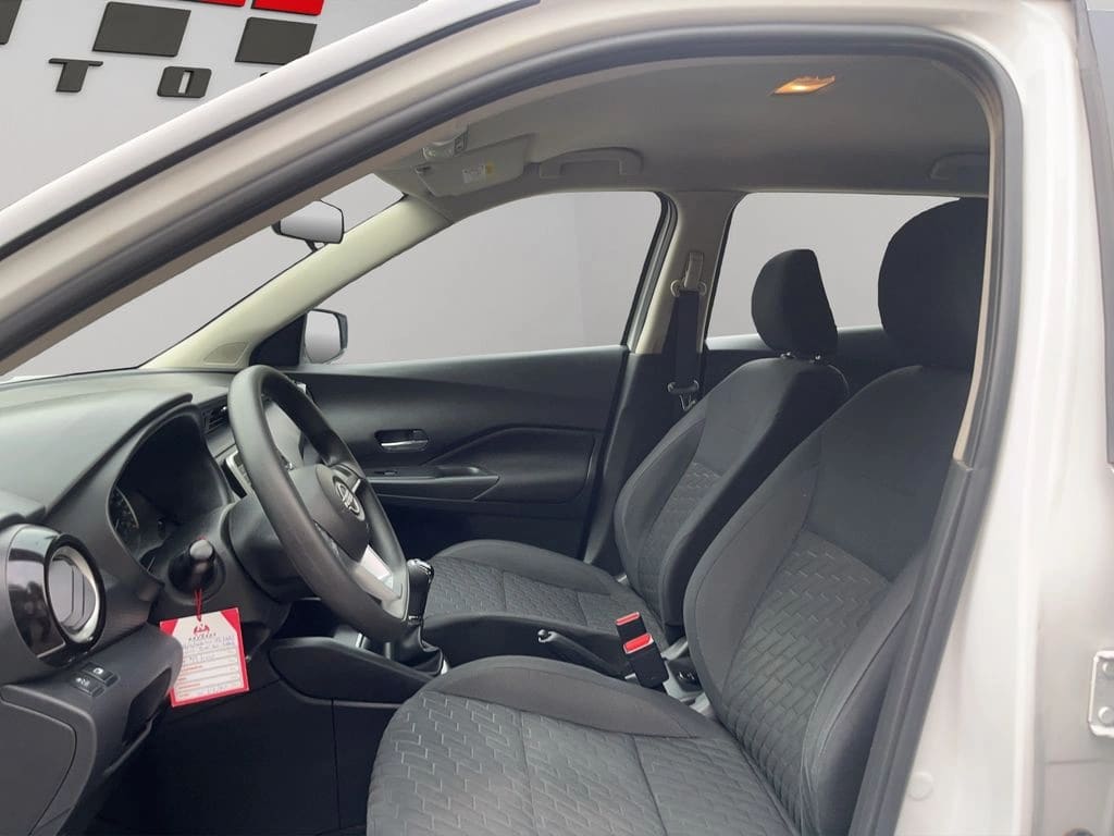 Nissan Kicks 1.6 Sense 4x2 Mt 5p año 2022