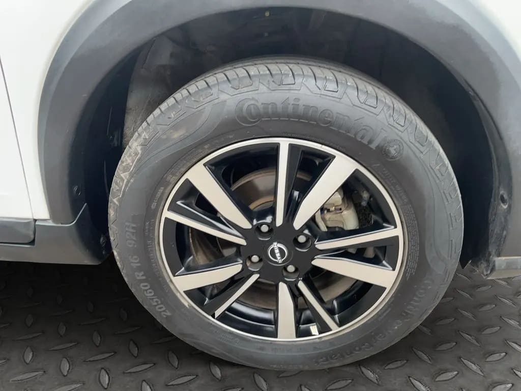 Nissan Kicks 1.6 Sense 4x2 Mt 5p año 2022