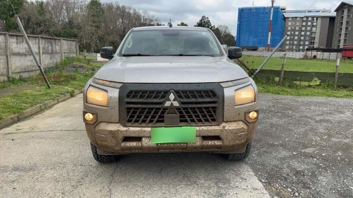 Mitsubishi L200 2.4 Katana Xrt Diesel 4x4 Dob. Cab. Euro6 Mt 4p año 2025