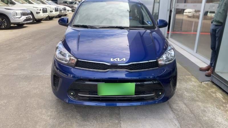 Kia Soluto 1.4 Lx 4x2 Ac Mt 4p año 2024
