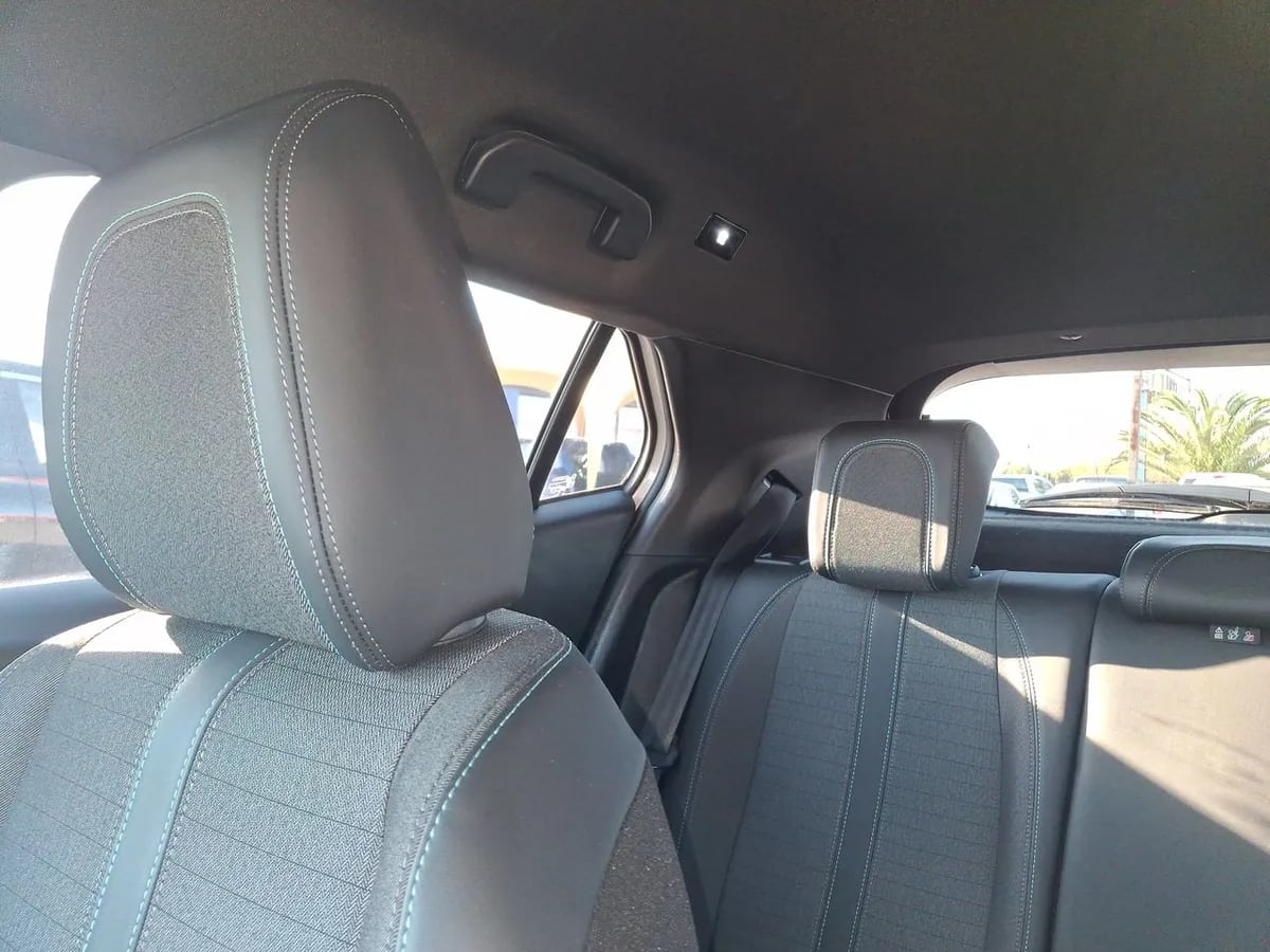 Peugeot 2008 1.5 Allure Bluehdi 130 4x2 At 5p año 2023