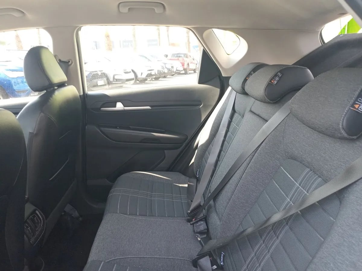 Kia Sonet 1.5 Ex 4x2 Ivt Ri At 5p año 2025