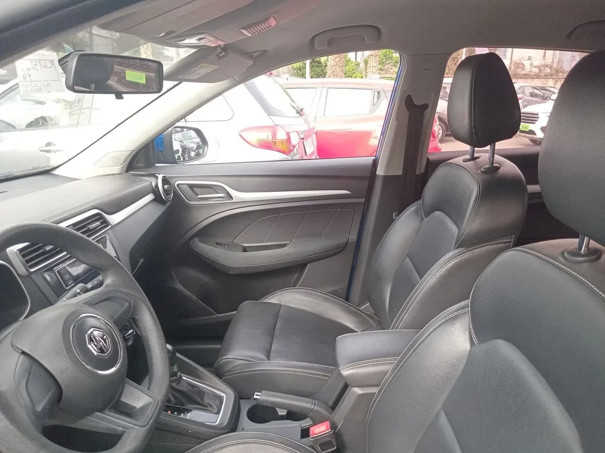 MG Mg Zs 1.5 Std 4x2 At 5p año 2021