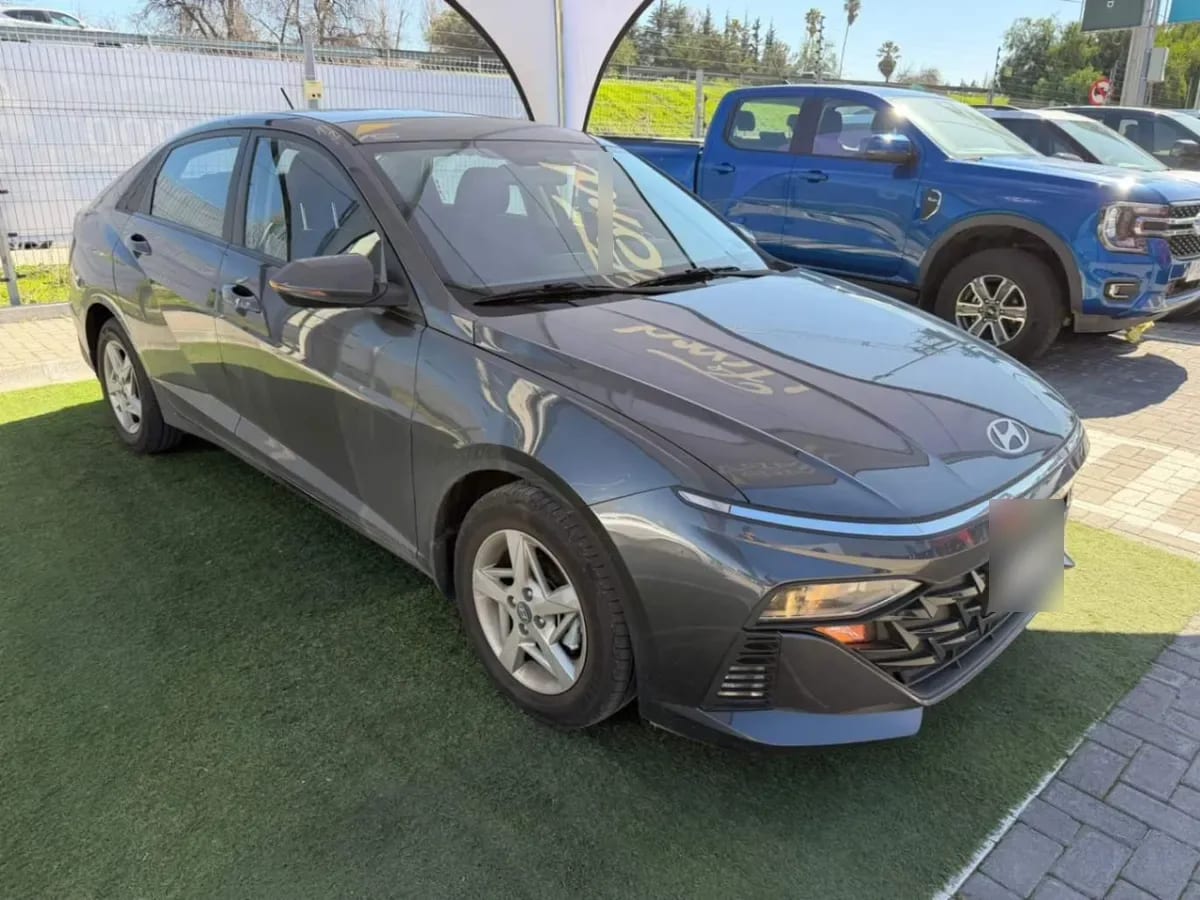 Hyundai Accent 1.5 Plus 4x2 At 4p año 2026