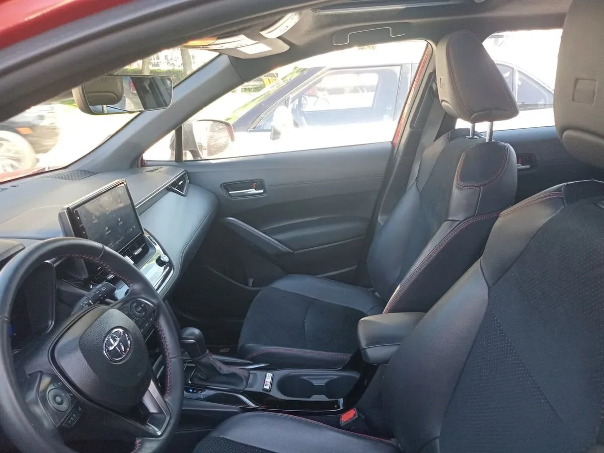 Toyota Corolla Cross 2.0 Gr-S 4x2 Cvt At 5p año 2024