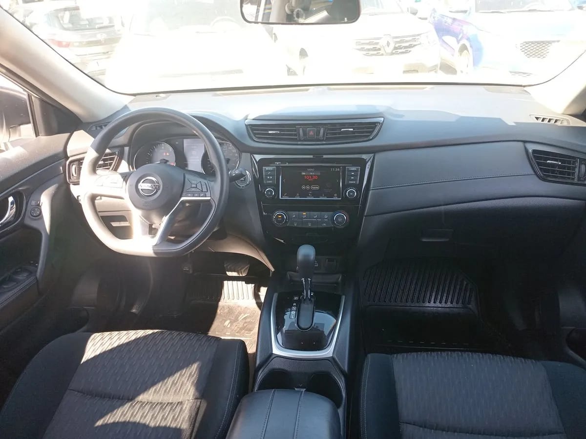 Nissan X-Trail 2.5 Sense Mc 4x2 Cvt At 5p año 2023