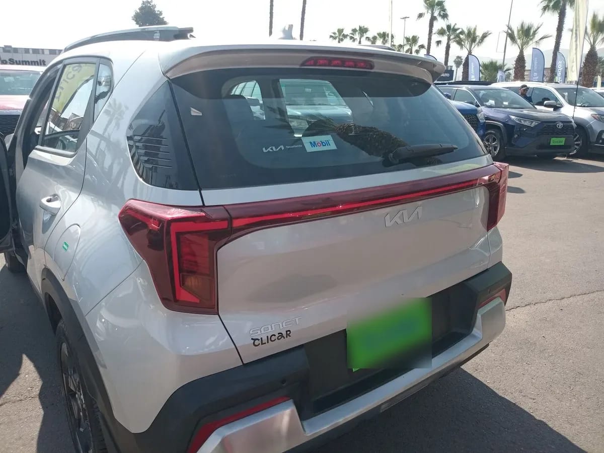 Kia Sonet 1.5 Ex 4x2 Ivt Ri At 5p año 2025