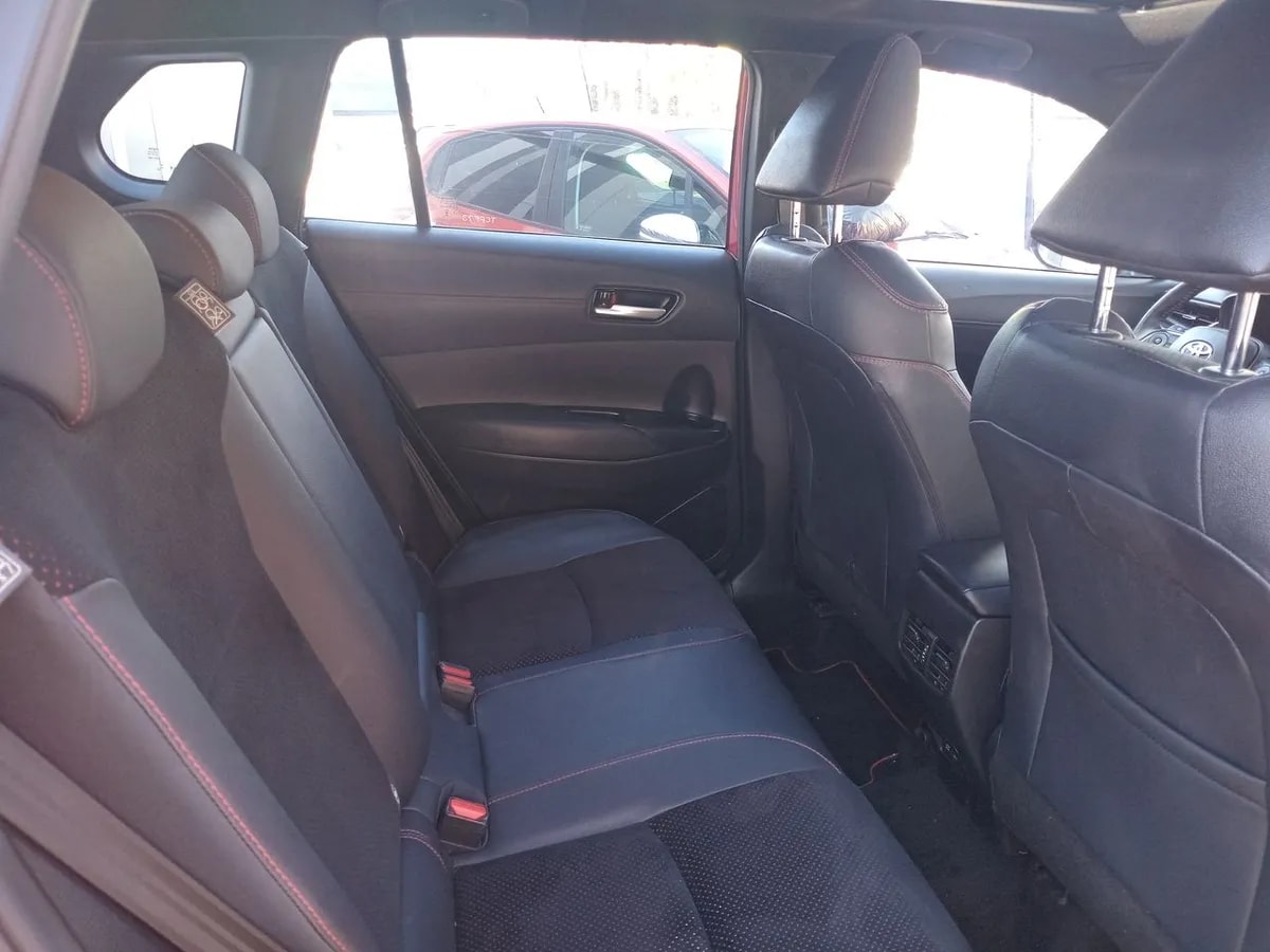 Toyota Corolla Cross 2.0 Gr-S 4x2 Cvt At 5p año 2024