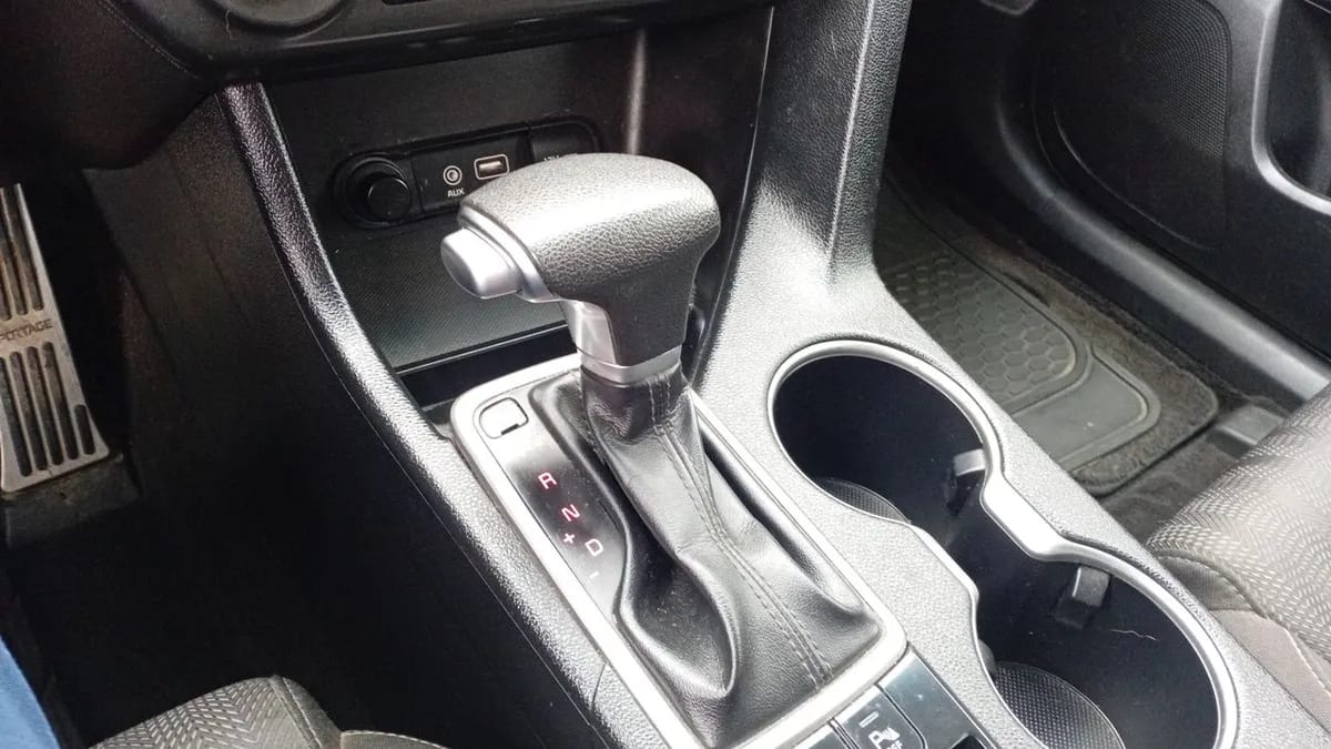 Kia Sportage 2.0 Lx 2wd Ac 6at 5p año 2018