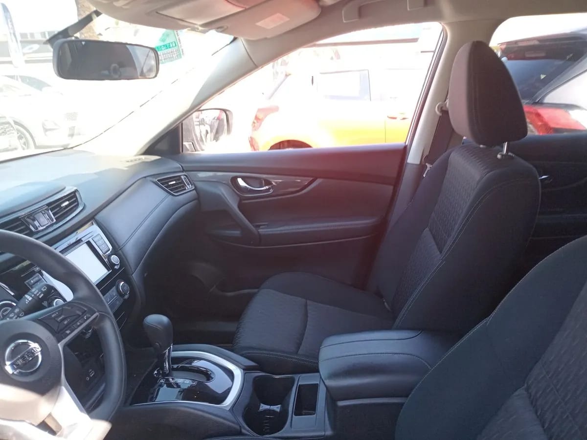 Nissan X-Trail 2.5 Sense Mc 4x2 Cvt At 5p año 2023