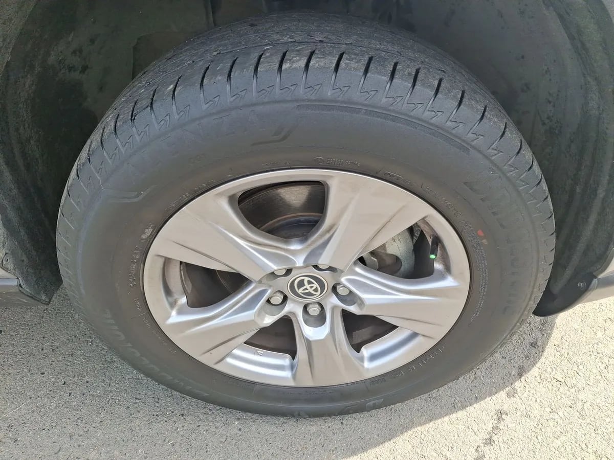 Toyota Rav 4 2.0 Le 4x2 Mt 5p año 2022