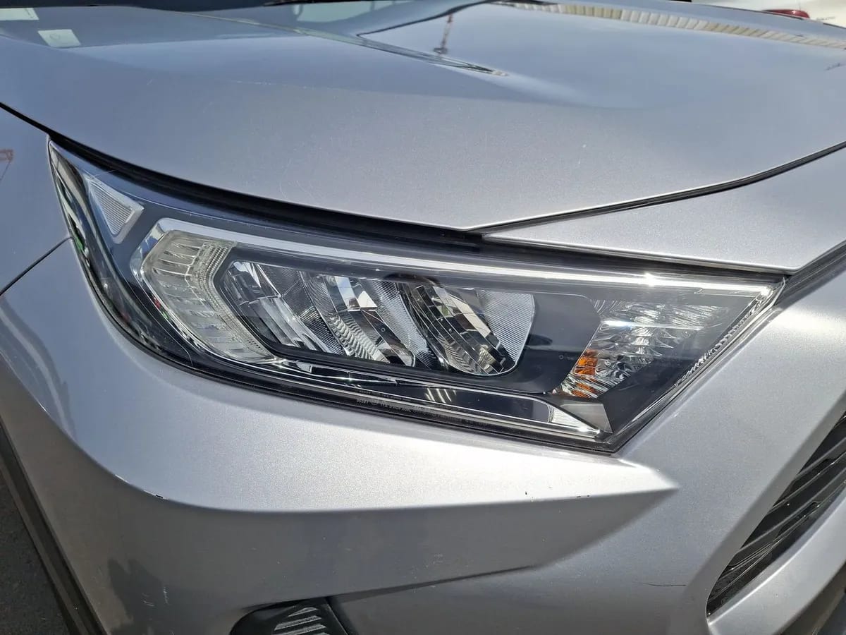 Toyota Rav 4 2.0 Le 4x2 Mt 5p año 2022